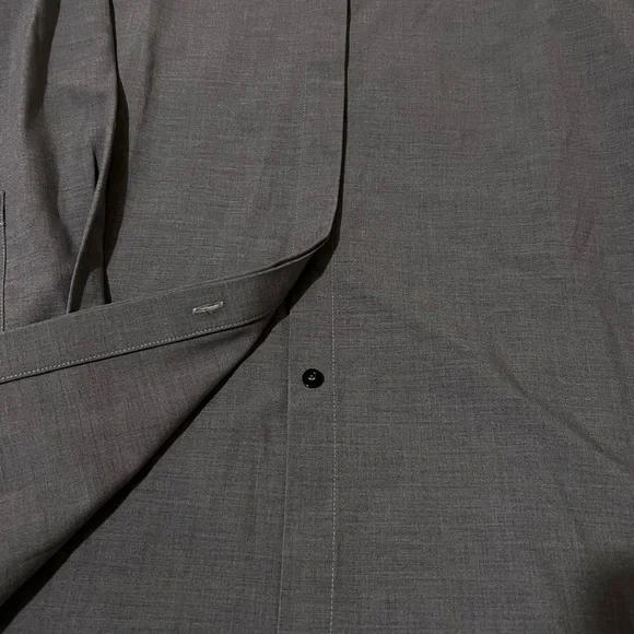 Grey shirt - Picture 4 of 11